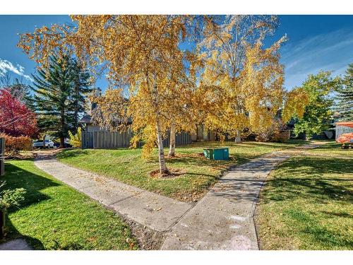 132-7172 Coach Hill Road Sw, Calgary, AB - Outdoor