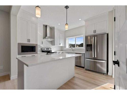 826 Bayview Terrace Sw, Airdrie, AB - Indoor Photo Showing Kitchen With Stainless Steel Kitchen With Upgraded Kitchen