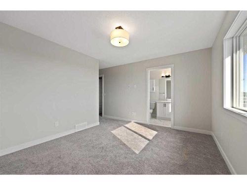 826 Bayview Terrace Sw, Airdrie, AB - Indoor Photo Showing Other Room