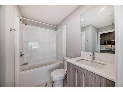 3414-111 Wolf Creek Drive Se, Calgary, AB - Indoor Photo Showing Bathroom