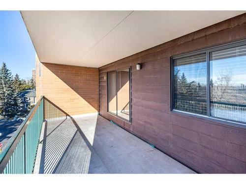 413-5204 Dalton Drive Nw, Calgary, AB - Outdoor With Balcony With Exterior