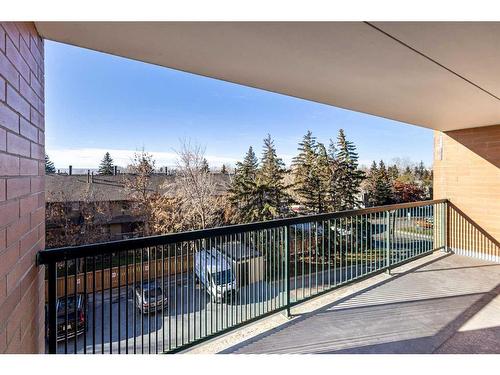 413-5204 Dalton Drive Nw, Calgary, AB - Outdoor With Balcony With Exterior