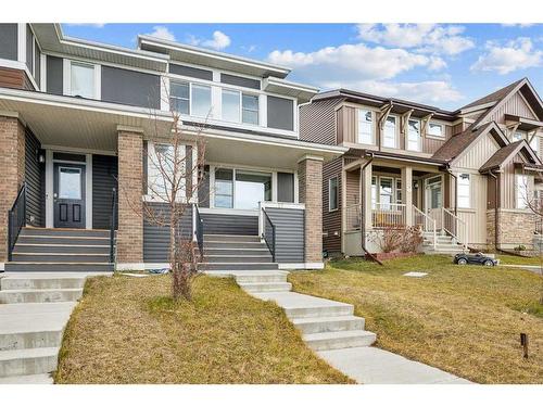 27 Carringvue Drive Nw, Calgary, AB - Outdoor With Facade