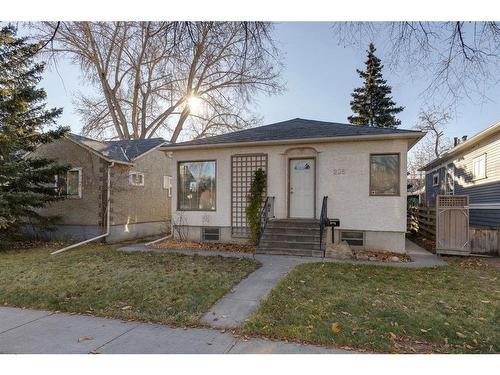 205 19 Avenue Nw, Calgary, AB - Outdoor