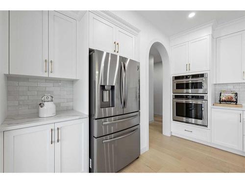 232 Cranbrook Point Se, Calgary, AB - Indoor Photo Showing Kitchen