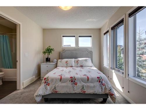 203 Auburn Meadows Walk Se, Calgary, AB - Indoor Photo Showing Bedroom