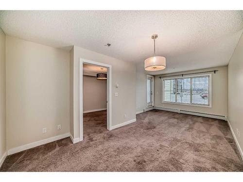 1113-625 Glenbow Drive, Cochrane, AB - Indoor Photo Showing Other Room