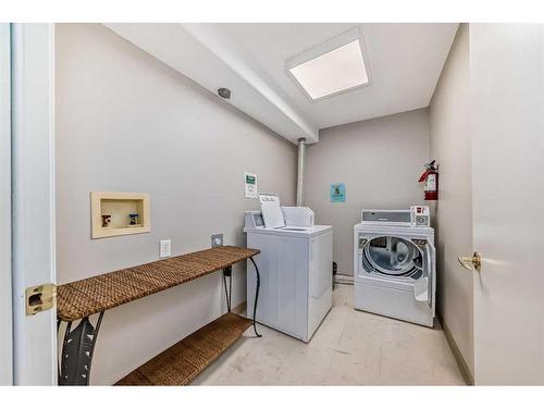 334-5000 Somervale Court Sw, Calgary, AB - Indoor Photo Showing Laundry Room