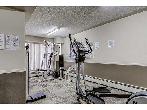 334-5000 Somervale Court Sw, Calgary, AB - Indoor Photo Showing Other Room