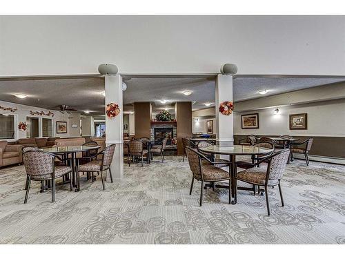 334-5000 Somervale Court Sw, Calgary, AB - Indoor Photo Showing Dining Room