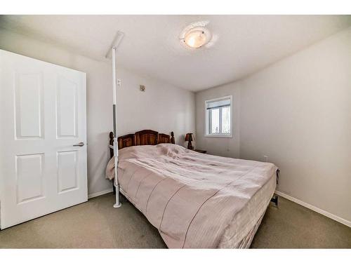 334-5000 Somervale Court Sw, Calgary, AB - Indoor Photo Showing Bedroom