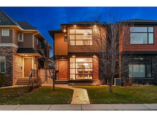 1611 19 Avenue Nw, Calgary, AB - Outdoor