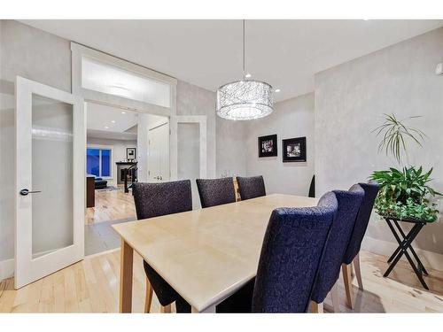 1611 19 Avenue Nw, Calgary, AB - Indoor Photo Showing Dining Room