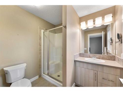 115 Fireside Parkway, Cochrane, AB - Indoor Photo Showing Bathroom