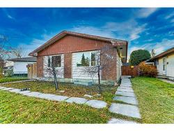 3229 DOVER Road SE Calgary, AB T2B 1V5