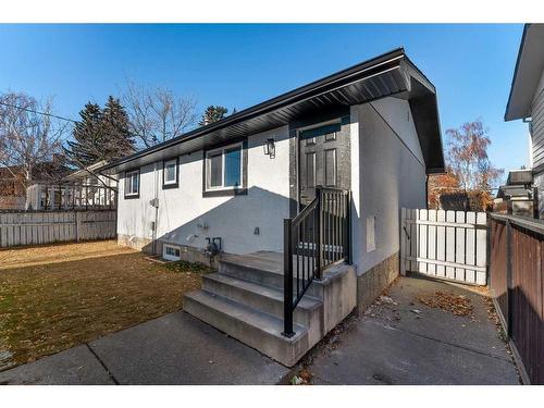 417 Huntley Way Ne, Calgary, AB - Outdoor With Exterior