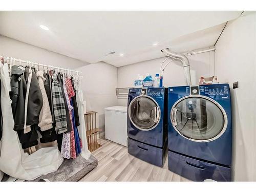 46-6020 Temple Drive Ne, Calgary, AB - Indoor Photo Showing Laundry Room