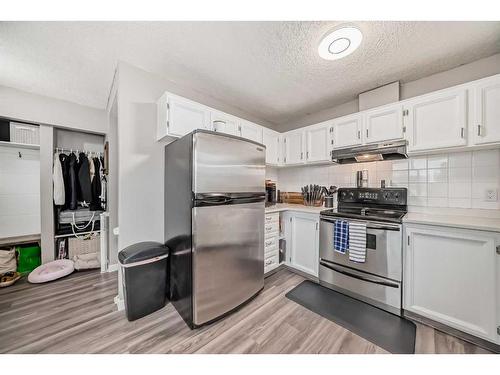 46-6020 Temple Drive Ne, Calgary, AB - Indoor Photo Showing Kitchen