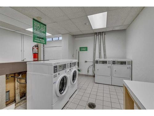 107-3316 Rideau Place Sw, Calgary, AB - Indoor Photo Showing Laundry Room