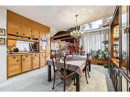 456 22 Avenue Nw, Calgary, AB - Indoor Photo Showing Dining Room