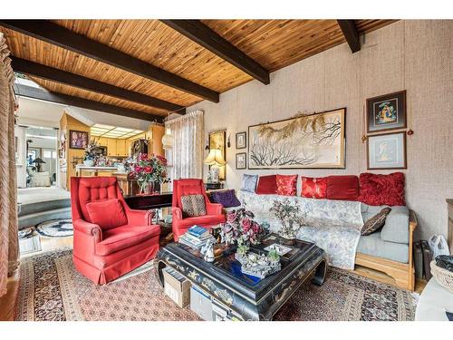 456 22 Avenue Nw, Calgary, AB -  Photo Showing Living Room