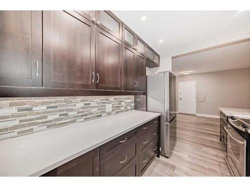 202-3316 Rideau Place Sw, Calgary, AB - Indoor Photo Showing Kitchen