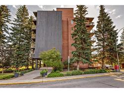 202-3316 Rideau Place SW Calgary, AB T2S 1Z4