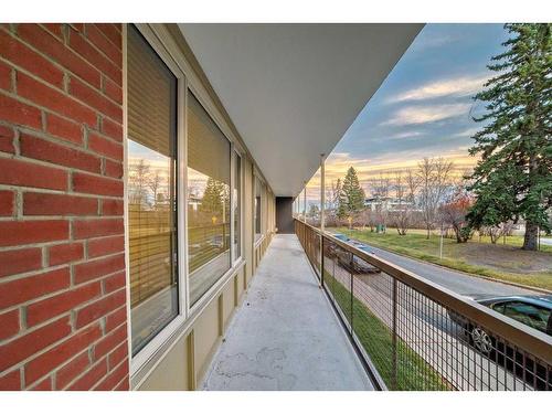 202-3316 Rideau Place Sw, Calgary, AB - Outdoor With Exterior