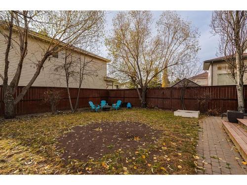 52 Westpoint Gardens Sw, Calgary, AB - Outdoor