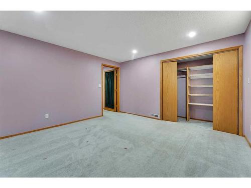 281 Westchester Green, Chestermere, AB - Indoor Photo Showing Other Room