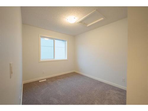 531-137 Red Embers Link Ne, Calgary, AB - Indoor Photo Showing Other Room