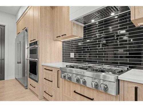 336 West Chestermere Drive, Chestermere, AB - Indoor Photo Showing Kitchen