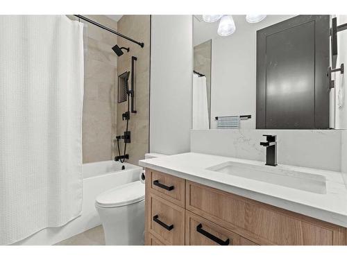 336 West Chestermere Drive, Chestermere, AB - Indoor Photo Showing Bathroom