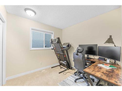 40 River Rock Circle Se, Calgary, AB - Indoor