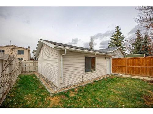 40 River Rock Circle Se, Calgary, AB - Outdoor