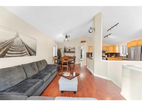 40 River Rock Circle Se, Calgary, AB - Indoor Photo Showing Living Room