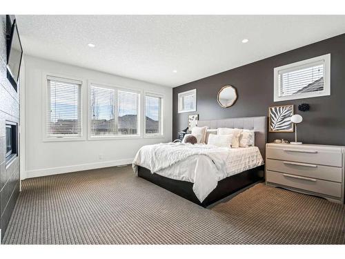 437 Evergreen Circle Sw, Calgary, AB - Indoor Photo Showing Bedroom