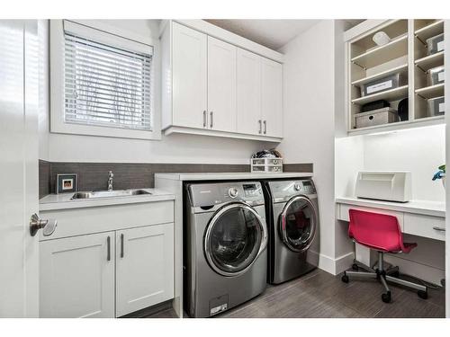 437 Evergreen Circle Sw, Calgary, AB - Indoor Photo Showing Laundry Room