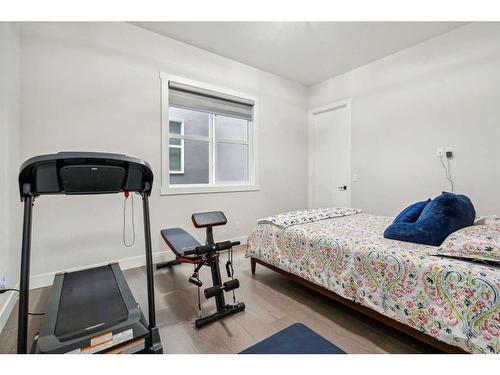 40 Waterford Terrace, Chestermere, AB - Indoor Photo Showing Bedroom