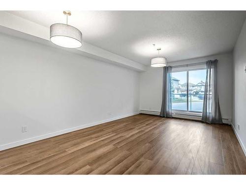 116-92 Saddletree Court Ne, Calgary, AB - Indoor Photo Showing Other Room