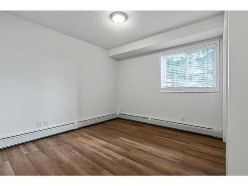 116-92 Saddletree Court Ne, Calgary, AB - Indoor Photo Showing Other Room