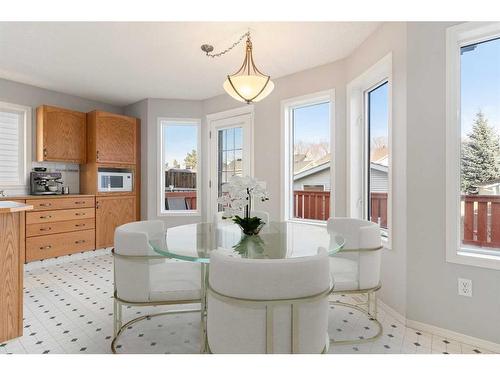 67 Inverness Gardens Se, Calgary, AB - Indoor Photo Showing Dining Room