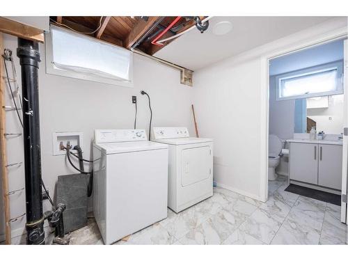 3407 30A Avenue Se, Calgary, AB - Indoor Photo Showing Laundry Room