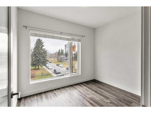 305-730 5 Street Ne, Calgary, AB - Indoor Photo Showing Other Room