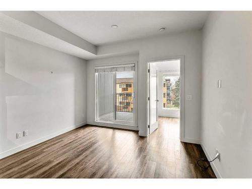 305-730 5 Street Ne, Calgary, AB - Indoor Photo Showing Other Room