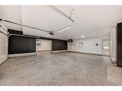 32178 Township Road 243A, Rural Rocky View County, AB - Indoor Photo Showing Garage