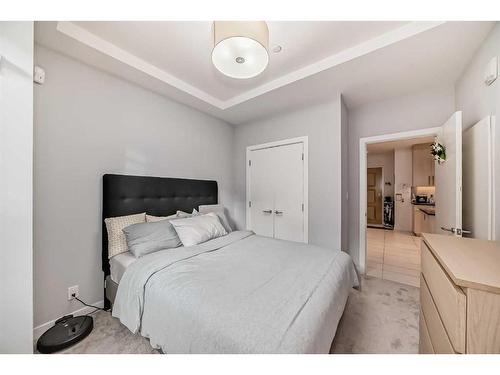 205-701 3 Avenue Sw, Calgary, AB - Indoor Photo Showing Bedroom