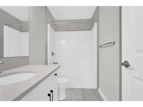 138 Cornerbrook Crescent Ne, Calgary, AB - Indoor Photo Showing Bathroom