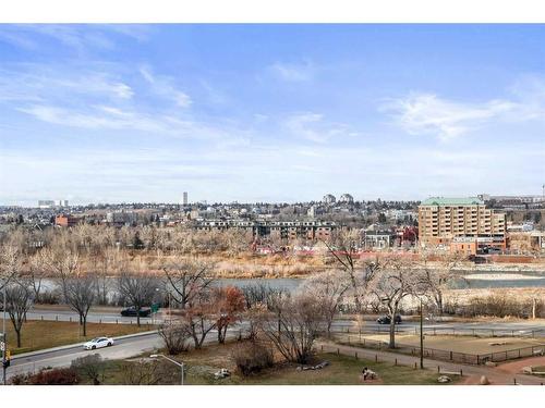 703-1025 5 Avenue Sw, Calgary, AB - Outdoor With View