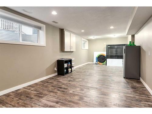 1803 High Park Boulevard Nw, High River, AB - Indoor